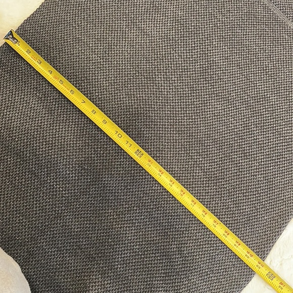 Lorna Jane Large Knit Infinity Scarf - Picture 10 of 12